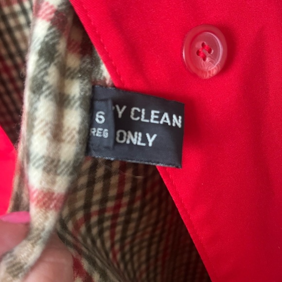 Vintage London Towne Red Trench Raincoat with Removeable Lining, Size 6 - Picture 6 of 8